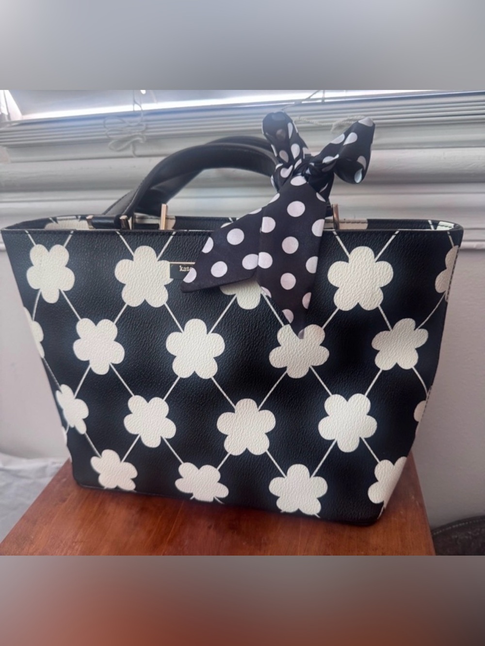 Kate Spade B/W Floral Grant Street Novelty Tote w/ Charm Scarf Gold Hardware NWT - Picture 6 of 7